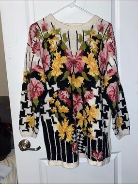 Floral Crewneck Sweater in Cream, Pink & Yellow
